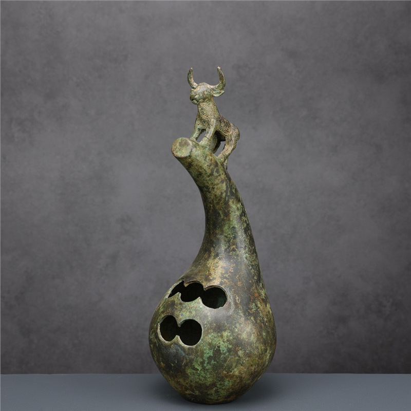 Ancient Yunnan National Cattle - Musical Instrument Ancient recension och pris